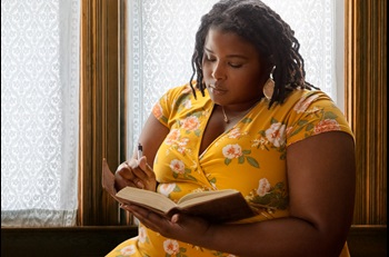 Nikki reading.