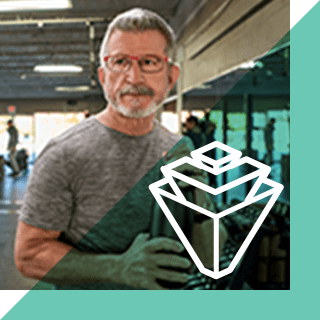 Theron en el gimnasio.